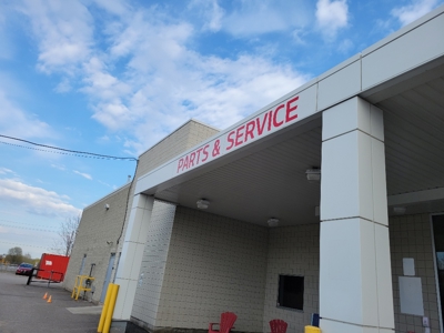 Clarington Kia Exterior Signage Photo