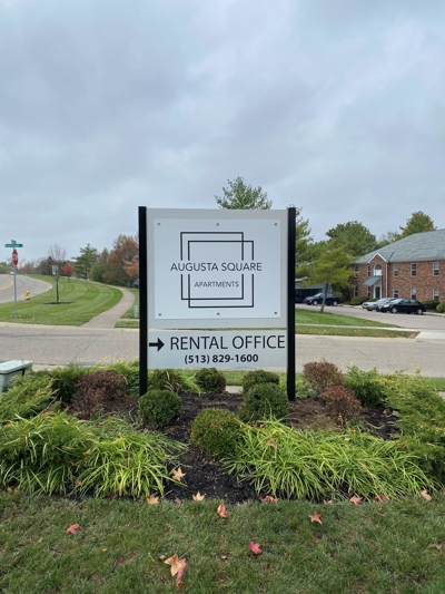 Augusta Square apartment post & panel sign Photo