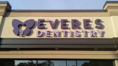 Everes Dentistry Channel Letters Photo