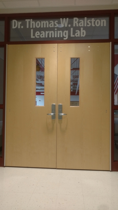 Custom Signs & Banners Photo