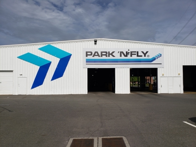 Park N' Fly Building Signage Photo