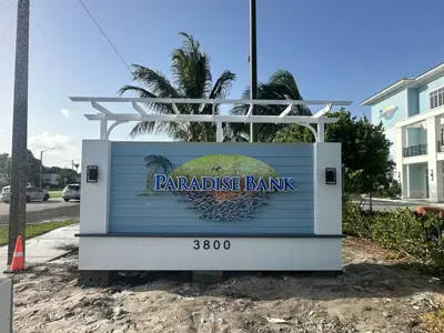 Paradise Bank Photo