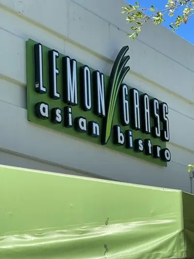 Storefront Channel Letter Signs Photo