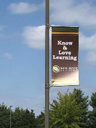 Custom pole banner Photo