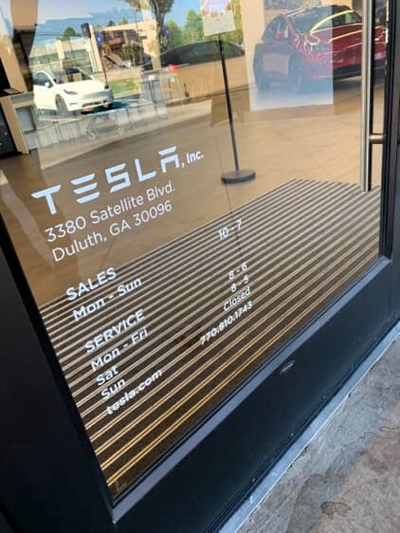 Vinyl Window Lettering Photo