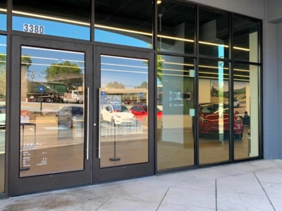 Vinyl Window Lettering Photo