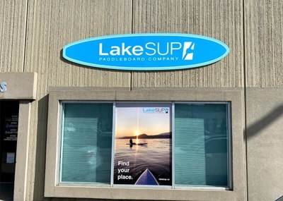Custom Signs & Banners Photo