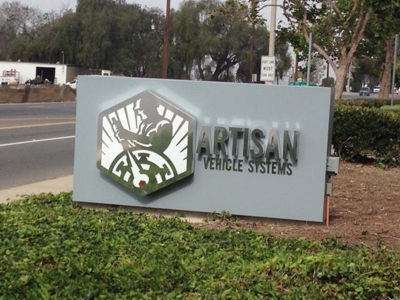 Artisan exterior signage Photo