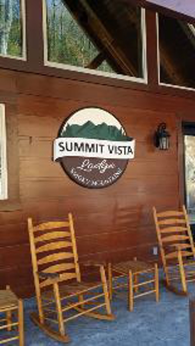 Summit cabin sign Photo