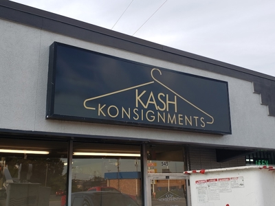 Kash Konsignment signage Photo