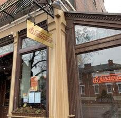 Wunder bar store signage Photo