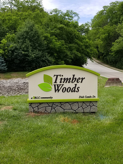 timber woods monument signage Photo