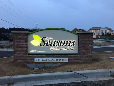 The seasons monumnet signage Photo