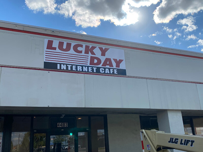 Lucky day signage Photo