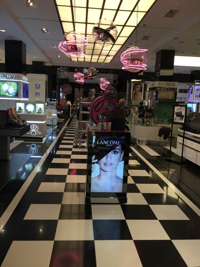 Retail Photo