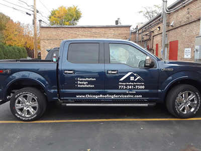 Chicago roofing vehicle Photo