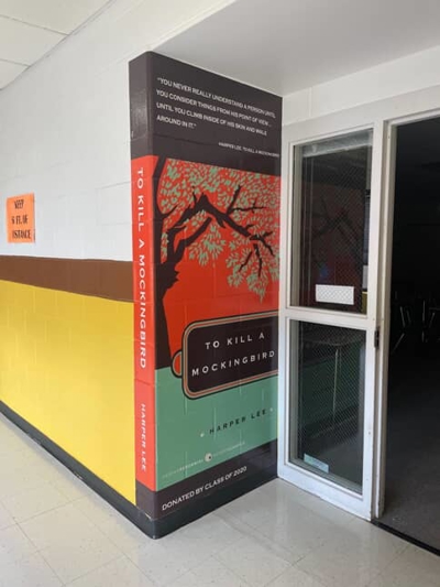 Book custom graphics Photo