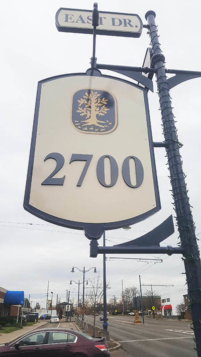 2700 signage on the pole Photo