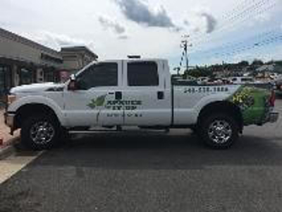 Spruce it up landscaping vehicle Photo