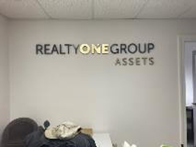 Reality one group custom decal Photo