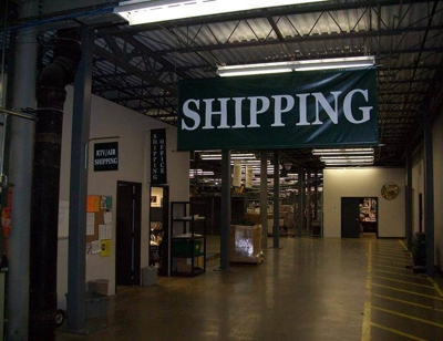 Shipping hanging sign Photo