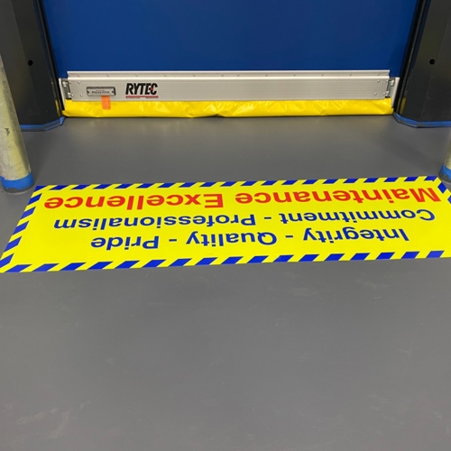 Vinyl Lettering & Graphics