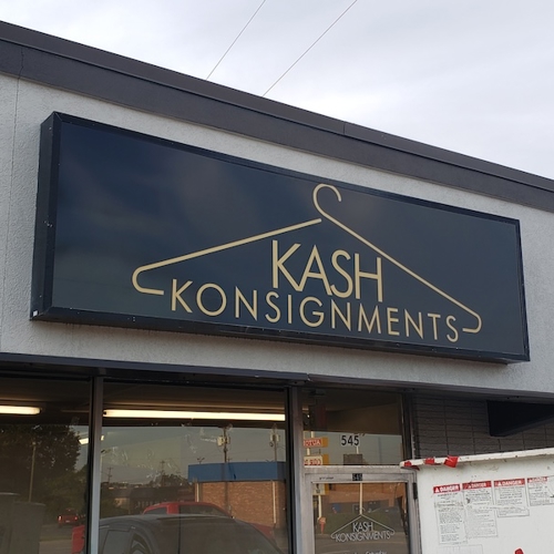 Kash Konsignment signage on the building