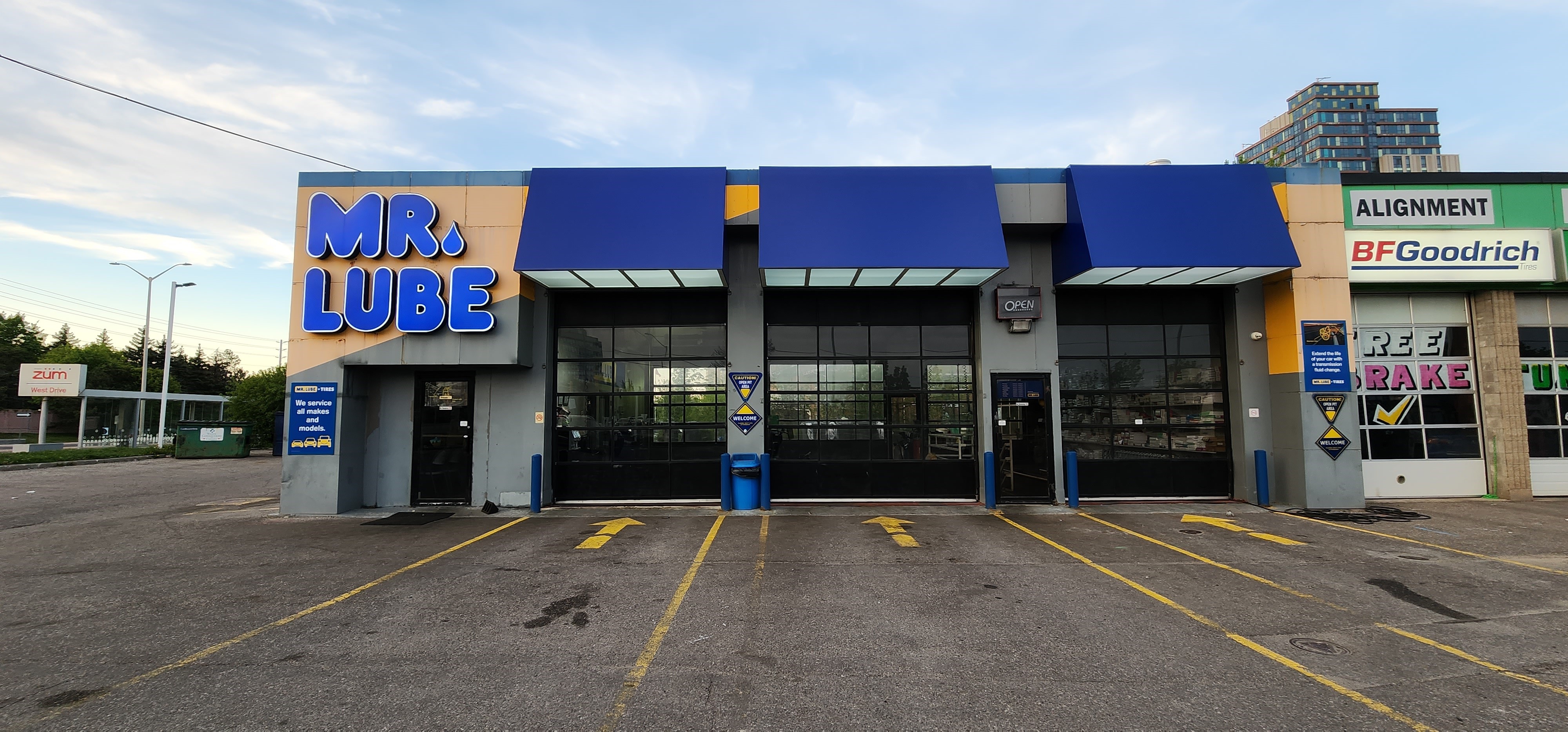 North Vancouver, BC Exterior Signage FASTSIGNS® of North Vancouver, BC