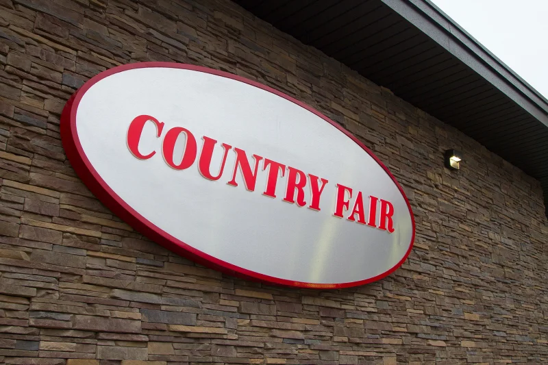 FASTSIGNS® | Country Fair