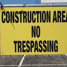 A large sign indicates a construction area
