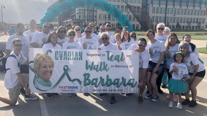 A group photo for the Ovarian Walk for Barbar.