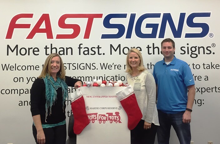 Fastsign kankee support toys for tots